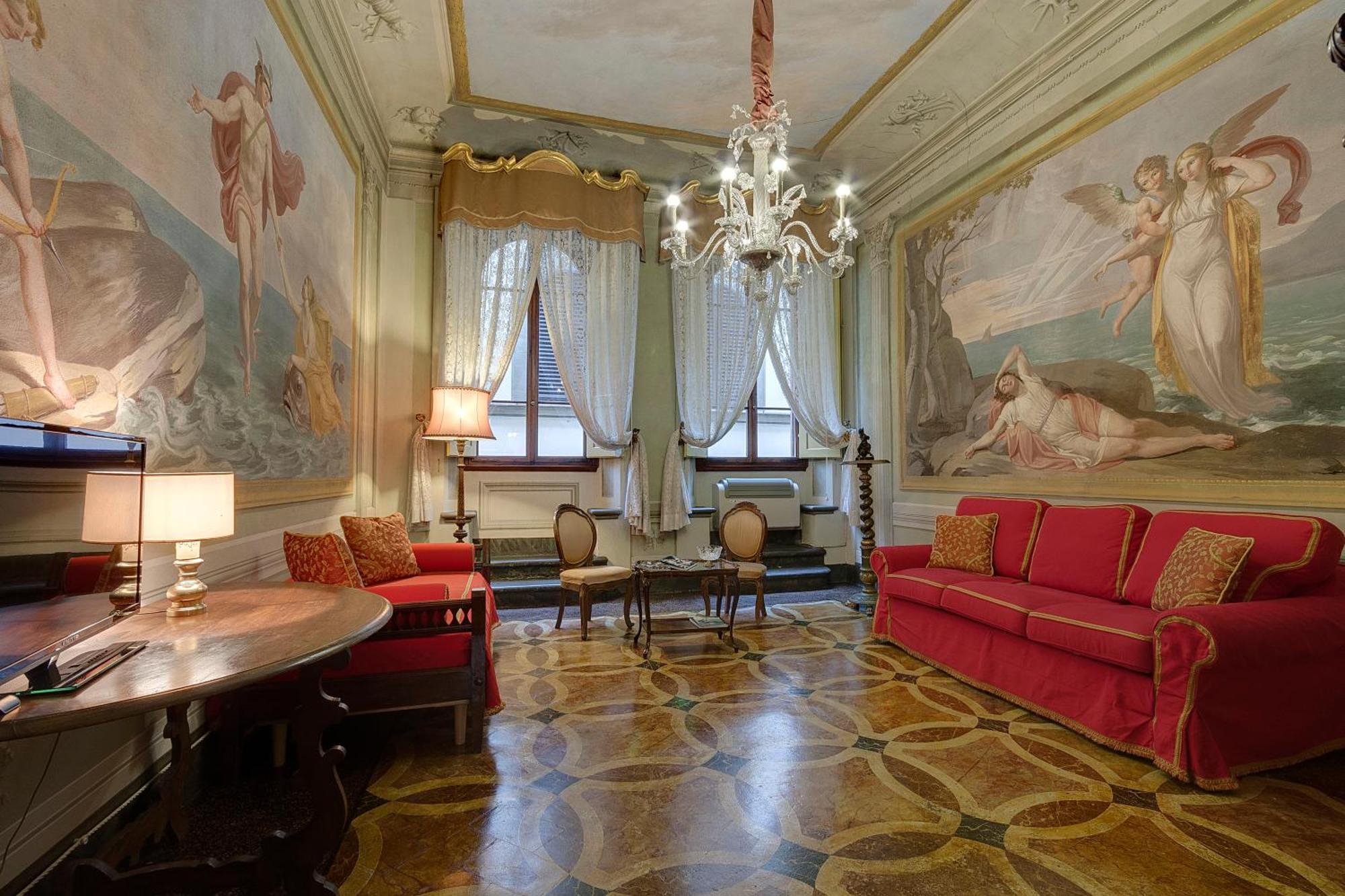 Palazzo Bucciolini Apartment Florence Room photo