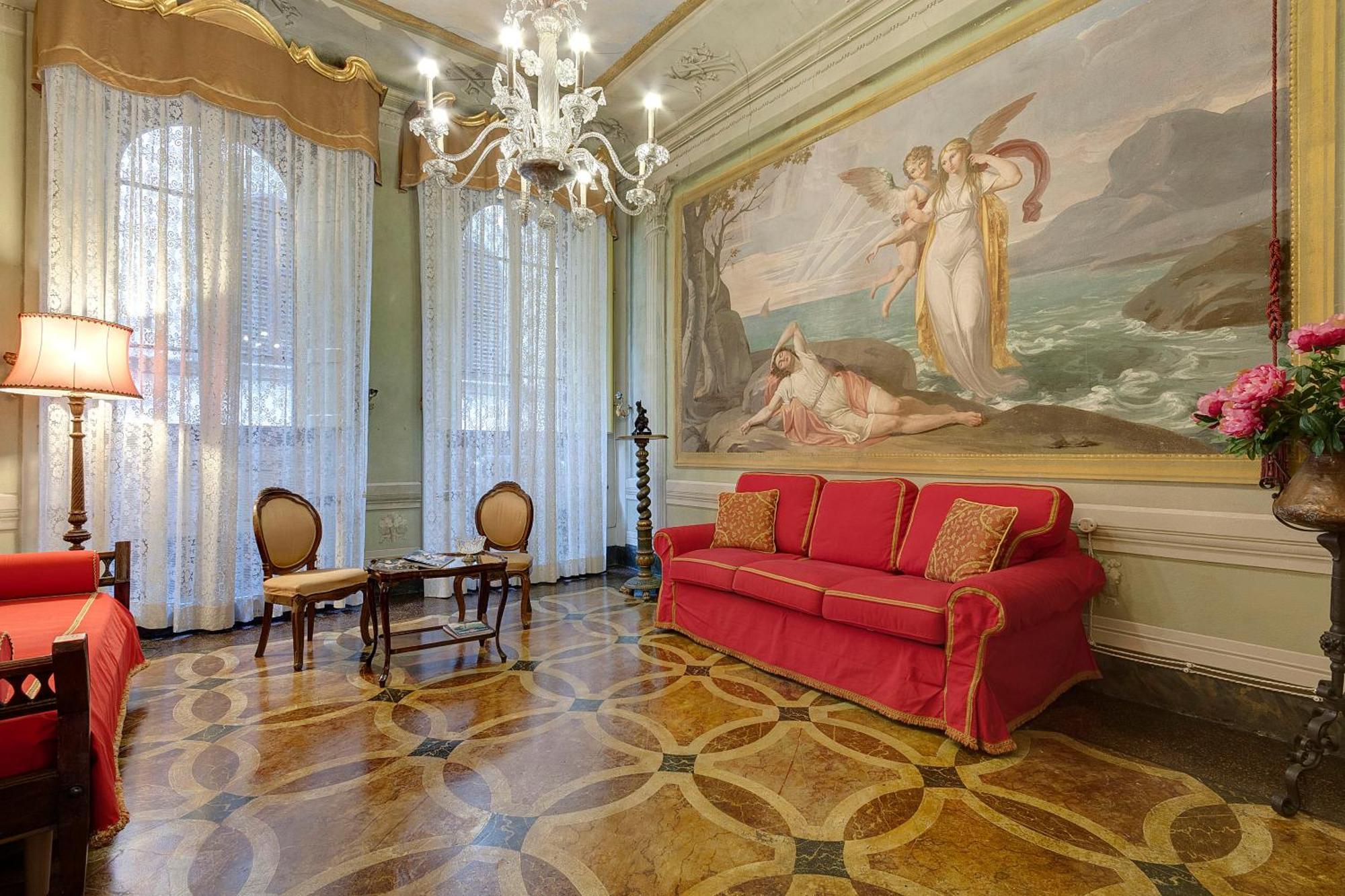 Palazzo Bucciolini Apartment Florence Room photo